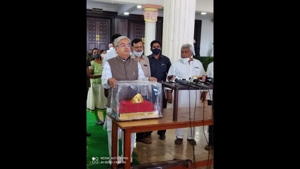 DCM Govind Karjol Handed Over the Golden Crown to the State Government