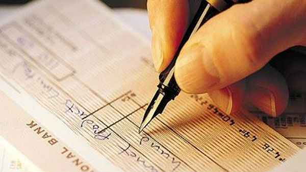 ಚೆಕ್‌ ಬರೆಯುವಾಗ ಈ ತಪ್ಪು ಮಾಡಬೇಡಿ