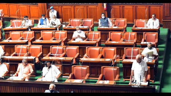ಸದನ ಬಹಿಷ್ಕರಿಸಿದ ಜೆಡಿಎಸ್-ಕಾಂಗ್ರೆಸ್