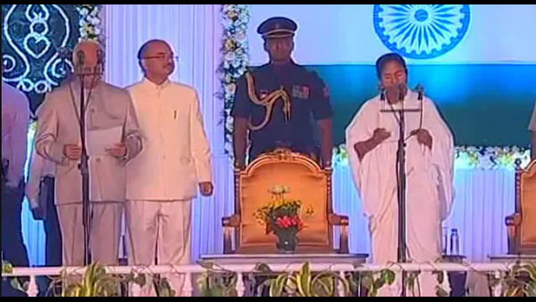 ಕಳೆದ ಬಾರಿ ಮಮತಾ ಪ್ರಮಾಣವಚನ ಸ್ವೀಕರಿಸಿದಾಗ 