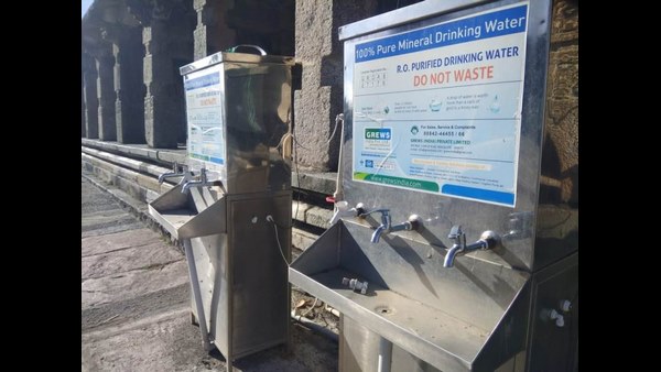 ಕಸಗಳು ತಾಂಡವವಾಡುತ್ತಿವೆ