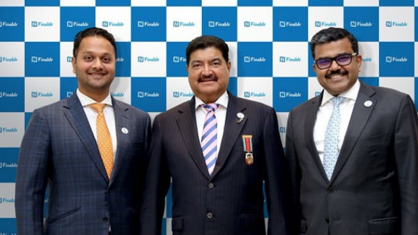 ಷೇರುಗಳನ್ನು ಬ್ಯಾಂಕ್‌ಗಳಲ್ಲಿ ಅಡ ಇಡಲಾಗಿತ್ತು 