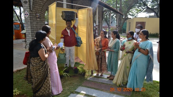 ಗಮನಾರ್ಹವಾಗಿ ಸಹಾಯ