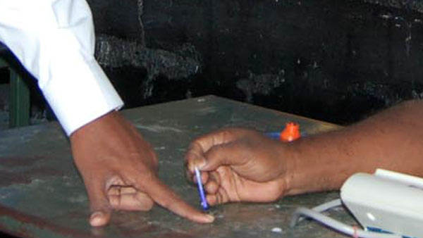 ಉಪನ್ಯಾಸಕರು ಸ್ಪರ್ಧಿಸಬಹುದೇ?