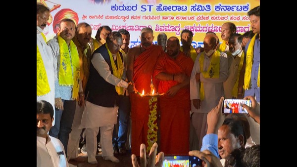 ನಾಯಕತ್ವ ಬದಲಾವಣೆ ಹಿನ್ನೆಲೆಯಲ್ಲಿ?