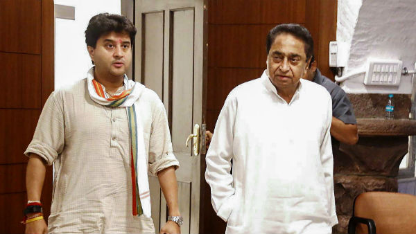 2001ರಲ್ಲಿ ಮೊದಲ ಬಾರಿಗೆ ಸಂಸದ 2001ರಲ್ಲಿ ಮೊದಲ ಬಾರಿಗೆ ಸಂಸದ