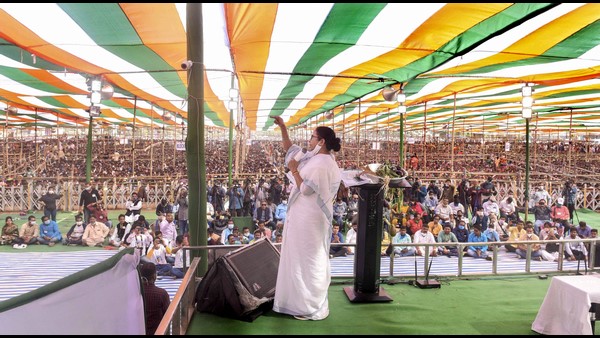 ಬಿಜೆಪಿ ನಮ್ಮ ಪಕ್ಷವನ್ನು ಒಡೆಯಲು ಪ್ರಯತ್ನಿಸುತ್ತಿದೆ 