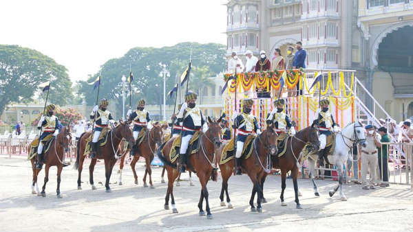 ಹಲವಾರು ಕಾರ್ಯಕ್ರಮಗಳು ರದ್ದು