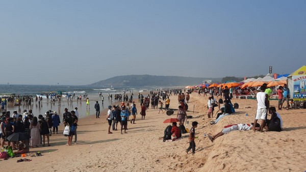 Karwar: Rabindranath Tagore Beach Is Empty Without People 