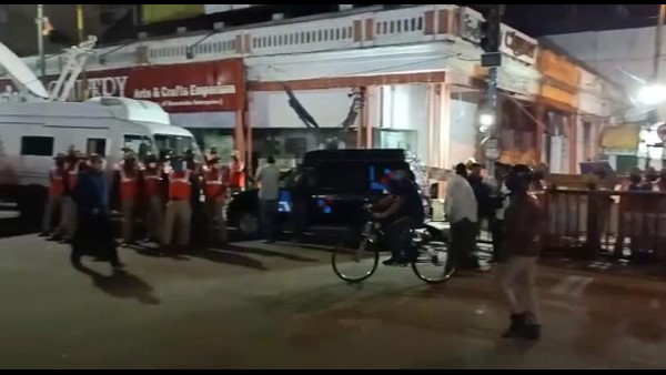 ರಸ್ತೆಗಳೇ ಬಂದ್ :