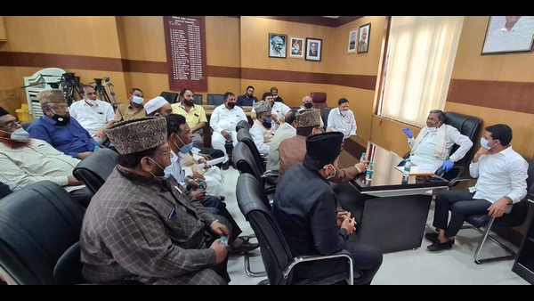 ಕಾನೂನು ಅಸಂವಿಧಾನಿಕ ಕಾನೂನು ಅಸಂವಿಧಾನಿಕ