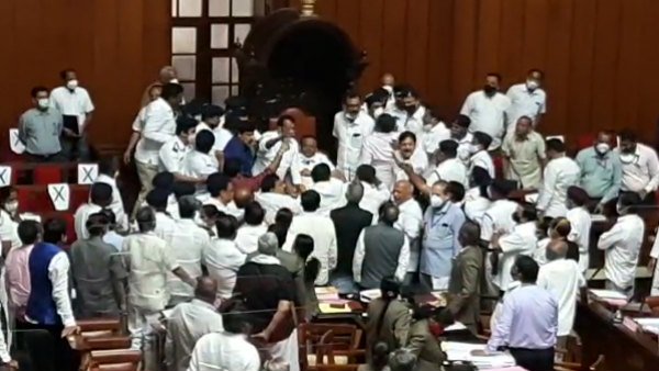 ಇದೇನು ಬನಾನ ರಿಪಬ್ಲಿಕಾ? 