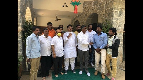 ಒಕ್ಕಲಿಗ ನಾಯಕರನ್ನು ಮನವೊಲಿಸಲು ಅಶೋಕ್ ಬಹುತೇಕ ಯಶಸ್ವಿ 