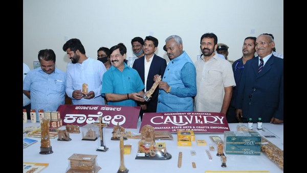 ಸರ್ಕಾರದ ಪ್ರೋತ್ಸಾಹದೊಂದಿಗೆ ರೈತರೂ ಬೆಳೆಸುತ್ತಿದ್ದಾರೆ