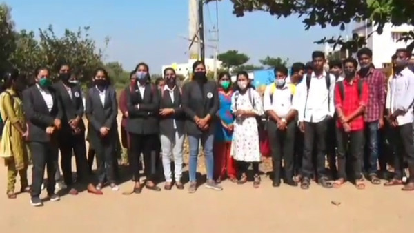 ವಿದ್ಯಾರ್ಥಿಗಳ ಕಲಿಕಾ ಪ್ರದರ್ಶನ ಕೂಡ ಕಡಿಮೆ