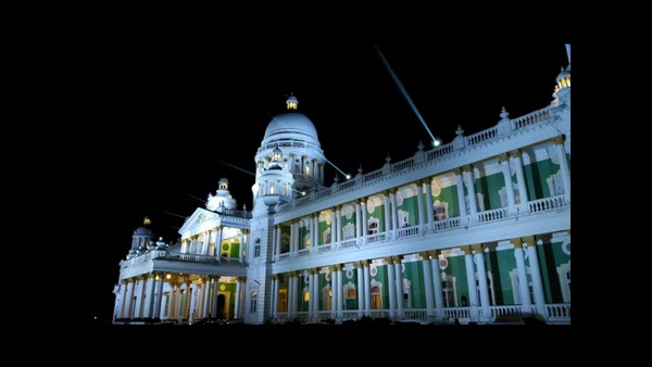 ಖಾಸಗಿಯವರಿಗೆ ವಹಿಸಿಕೊಡಲು ಮುಂದಾಗಿದೆ