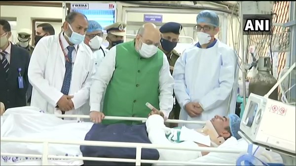 Home Minister Amit Shah Meets Delhi Police Personnel Injured In Republic Day Violence Home Minister Amit Shah Meets Delhi Police Personnel Injured In Republic Day Violence