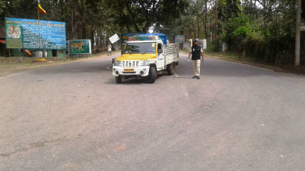 ವಾಹನಗಳಿಗೆ ಮಾಡುತ್ತಿಲ್ಲ ಸ್ಯಾನಿಟೈಸ್