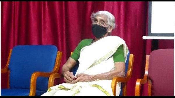 ಪ್ರಶಸ್ತಿಯೊಂದಿಗೆ ನೀಡಲಾಗುವ ನಗದು ಪುರಸ್ಕಾರ 