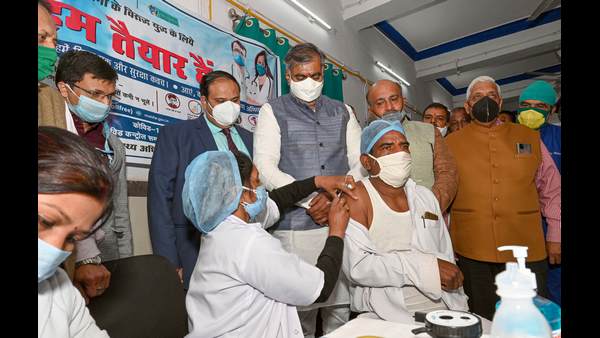 ಕೊರೊನಾ ಲಸಿಕೆ ಪಡೆದವರಿಗೆ ಆರೋಗ್ಯ ವಿಮೆ ಸೌಲಭ್ಯ 