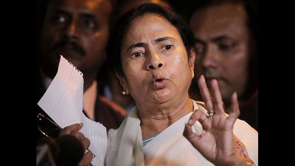 ಕೇಸರಿ ಪಡೆ ವಿರುದ್ಧ ಮಮತಾ ಬ್ಯಾನರ್ಜಿ ವಾಗ್ದಾಳಿ 