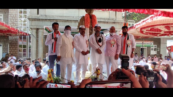 ಶಾಲೆ ಆರಂಭವಾಗಬೇಕು 