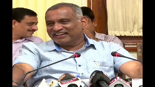 ರಾಸ್ಕಲ್ ಕತ್ತೆ ಕಾಯೋಕೆ ಹೇಳಿದ್ನಾ ಇಲ್ಲಿ ರಾಸ್ಕಲ್ ಕತ್ತೆ ಕಾಯೋಕೆ ಹೇಳಿದ್ನಾ ಇಲ್ಲಿ