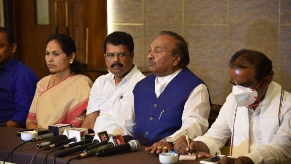 ಲಸಿಕೆಯಲ್ಲಿ ರಾಜಕೀಯ ಬೇಡ