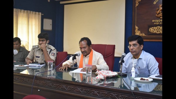 ಕೃಷಿ ಮತ್ತು ಪಶುಪಾಲನಾ ಚಟುವಟಿಕೆಗಳಿಗೆ ಮಾತ್ರ ಸೀಮಿತ ಕೃಷಿ ಮತ್ತು ಪಶುಪಾಲನಾ ಚಟುವಟಿಕೆಗಳಿಗೆ ಮಾತ್ರ ಸೀಮಿತ