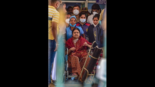 ಕೋವಿಡ್ 19 ಇರುವ ಹಿನ್ನಲೆ ಸಂಭ್ರಮಾಚರಣೆ ತಡೆ ಕೋವಿಡ್ 19 ಇರುವ ಹಿನ್ನಲೆ ಸಂಭ್ರಮಾಚರಣೆ ತಡೆ