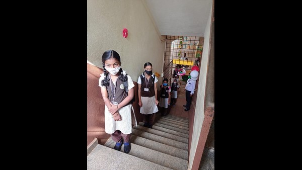 ಶಿಕ್ಷಕರ ಕಣ್ಗಾವಲು