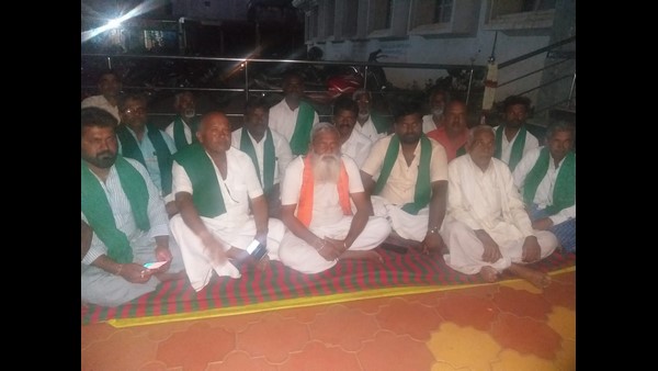 Shivamogga: BD Hiremata Protests Against Govt To Change Irrigation Project Route Shivamogga: BD Hiremata Protests Against Govt To Change Irrigation Project Route