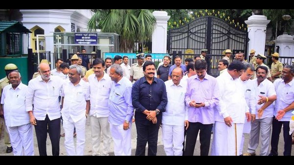 ಬಿಜೆಪಿಗೆ ವಲಸೆ ಹೋದವರಿಗೆ ಈಗ ಅತೃಪ್ತಿ ಕಾಡುತ್ತಿದೆ 