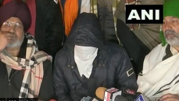 Masked Man Nabbed At Singhu Border By Protesting Farmers Makes U-Turn 