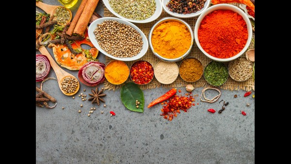 ಕೃಷಿ ಮತ್ತು ತೋಟಗಾರಿಕೆಯ ಕಚೇರಿಗಳಲ್ಲಿ ಅರ್ಜಿ