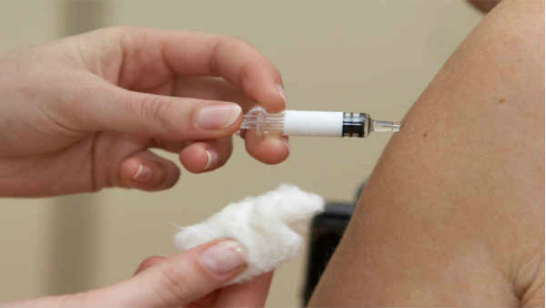 Mexican Doctor Hospitalized After Receiving Covid-19 Vaccine Mexican Doctor Hospitalized After Receiving Covid-19 Vaccine