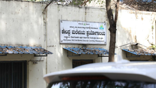 ಮೊದಲಿಗೆ ಆರೋಗ್ಯ ಕಾರ್ಯಕರ್ತರಿಗೆ ಲಸಿಕೆ 