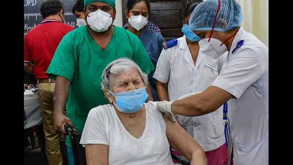 ಈ ಆರೋಗ್ಯ ಸಮಸ್ಯೆಗಳಿದ್ದರೆ ಲಸಿಕೆ ಹಾಕಿಸಿಕೊಳ್ಳಬೇಡಿ 