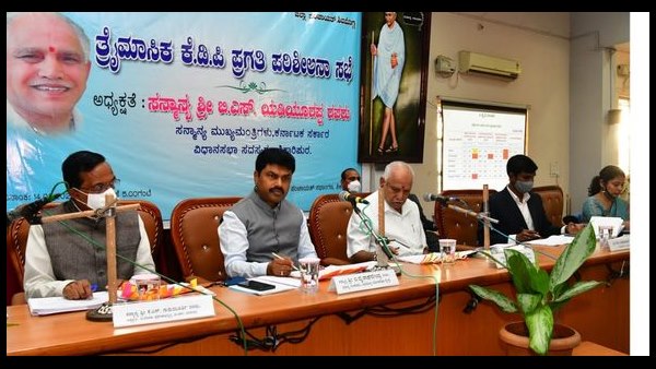 ಹನಿ ನೀರಾವರಿಗೆ ಆದ್ಯತೆ ಹನಿ ನೀರಾವರಿಗೆ ಆದ್ಯತೆ