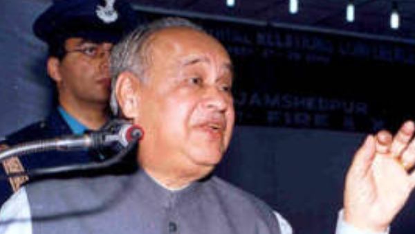 D.V. Sadananda Gowda condoles death of Justice Rama Jois