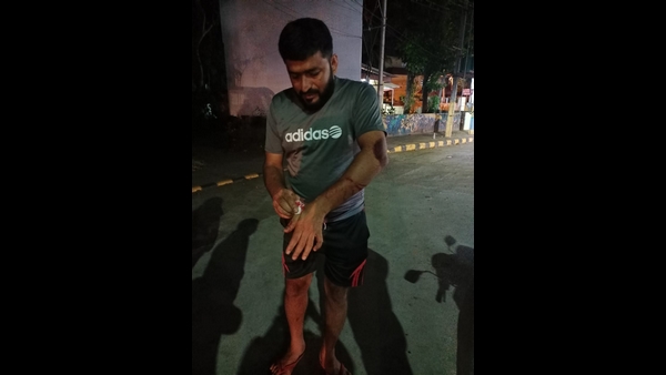 Hindu activist stabbed by perpetrators in Mangaluru near Lalbag Hindu activist stabbed by perpetrators in Mangaluru near Lalbag