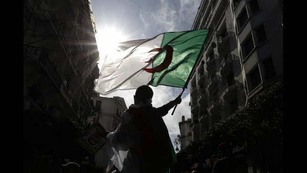 ಹೋರಾಟಗಾರರು ಜೈಲು ಸೇರಿದ್ದರು 