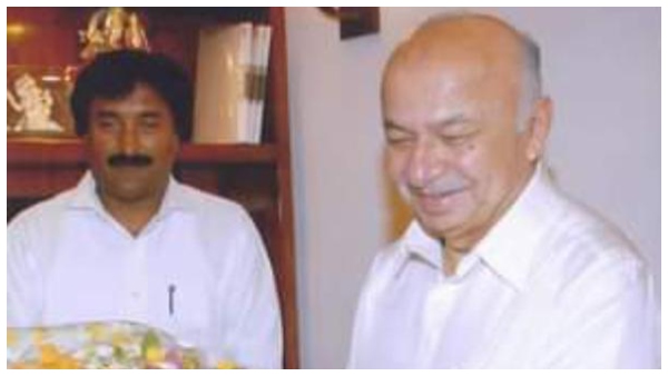 Bengaluru; ccb police looking for another Fake leader !