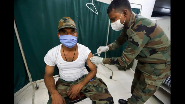 4 ಲಕ್ಷಕ್ಕಿಂತ ಅಧಿಕ ಮಂದಿಗೆ ಲಸಿಕೆ ವಿತರಿಸಿದ ರಾಜ್ಯಗಳು 