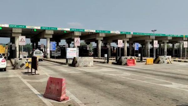 Karwar: Chaos Prevailed At Several Toll Booths As Center Made FASTag Mandatory