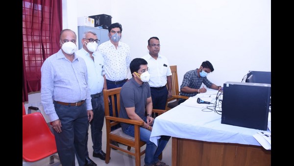 Karwar: Dont Heed The Rumors, The Vaccine Is The Safest: Uttar Kannada DC