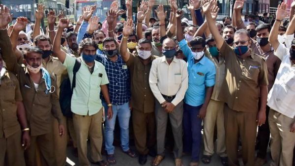 ಅದೇ ಆಟ, ಆದೇ ನಾಟಕ : 