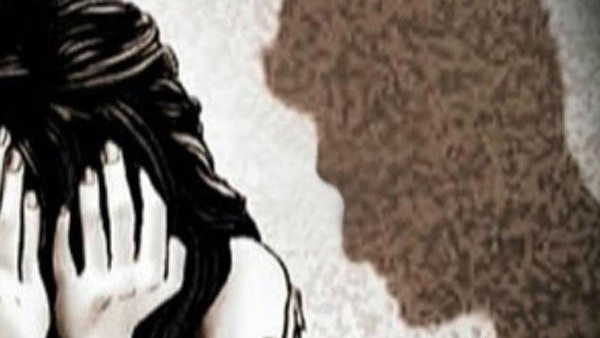 ಮಹಿಳೆಯ ಕತ್ತು ಹಿಡಿದು ದೌರ್ಜನ್ಯಕ್ಕೆ ಯತ್ನ 