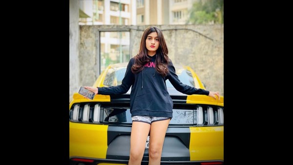 ಮಾಡೆಲ್ಸ್ ವಾಕಿಂಗ್ ರನ್ ವೇ'ನಲ್ಲಿ ಭಾಗವಹಿಸಿದ್ದಾಳೆ