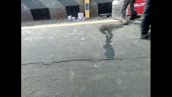 ರಸ್ತೆ ನಿರ್ಮಾಣಕ್ಕೆ ಹಣ ಇಲ್ವಾ..?